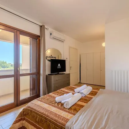 Διαμέρισμα Modern With Veranda, Ac, And Parking *